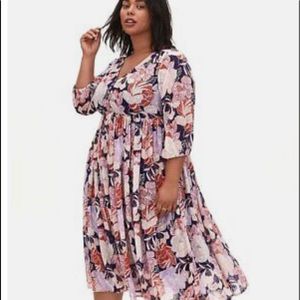 Torrid Size 1 Navy Floral Swiss Dot Button Down Tea Length Dress